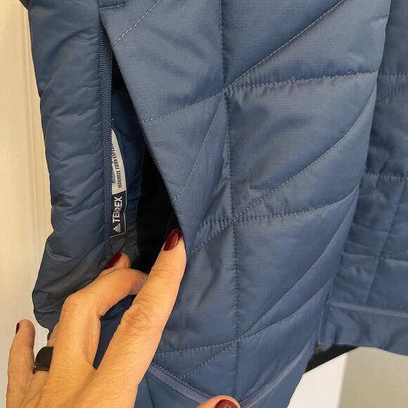 TERREX Adidas Performance Multi Insulated Women's Hooded Vest NWT Size M - Picture 2 of 10